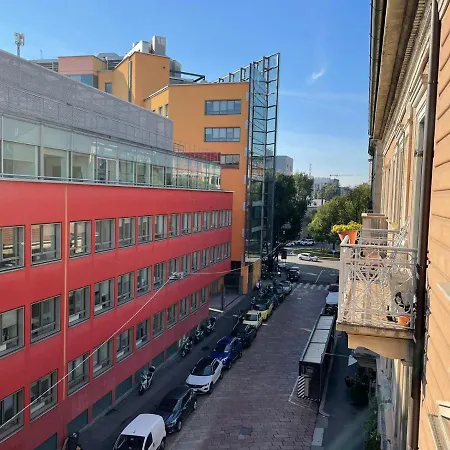 Cozy Flat Mins Walk To Navigli And Metro Porta Genova Apartment Milan